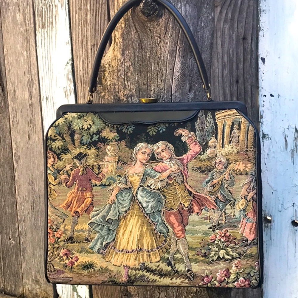 1960s Vintage Women’s tapestry purse.